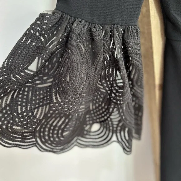 Trina Turk Luciana Lace Embroidered Bell Sleeve Sheath Black Dress Size 0 NWT - Picture 4 of 10